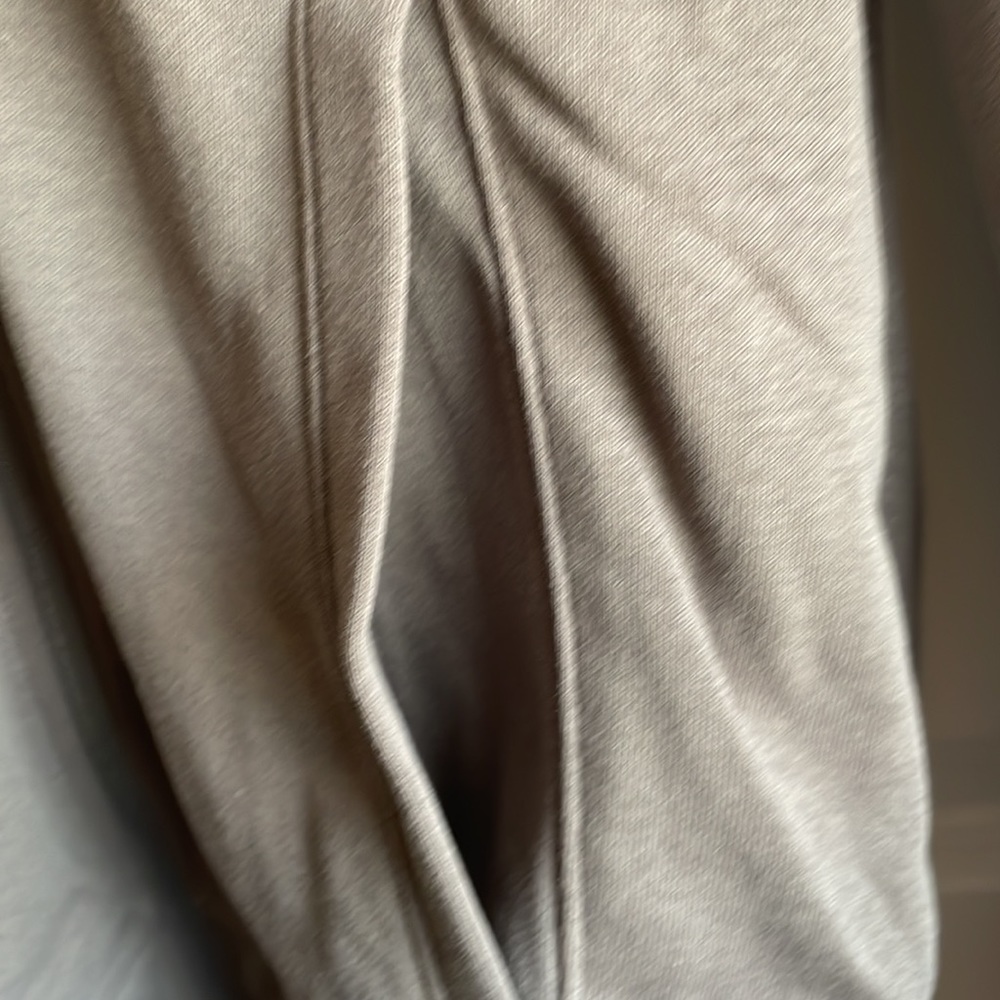 NWT Men’s Under Armour Zip Up Hoodie in Size Small - Picture 6 of 8